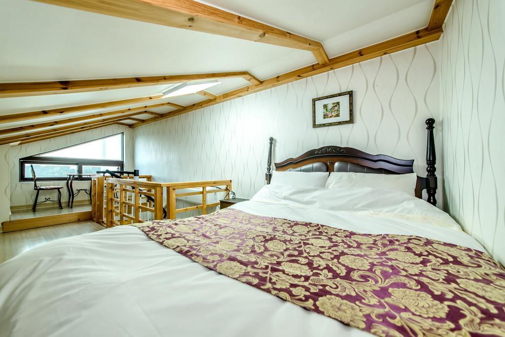 Jeju Hue Pension ซอกวีโพ ภายนอก รูปภาพ